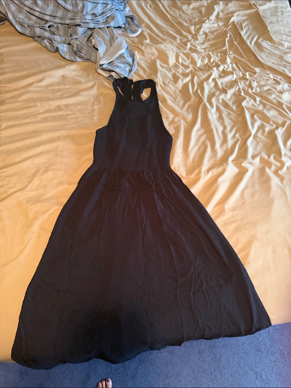 Black Sleeveless Halter Maxi Dress